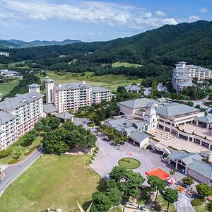Oak Valley Resort